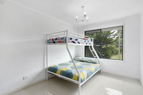 Fairhills - NEW LISTING, Beautifully Styled - Tourism TAS 6