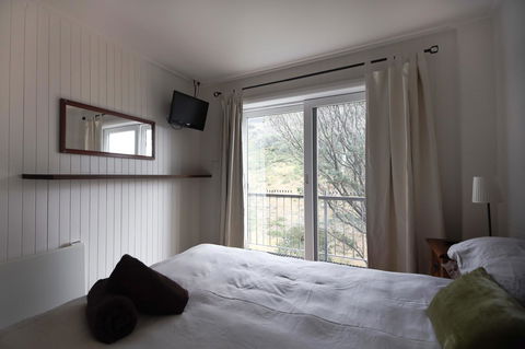 Maisonettes Falls Creek - Hobart Tourism 6