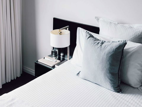 Quay West Suites Melbourne - Tourism TAS 39