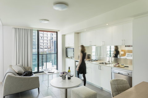 Fraser Place Melbourne - Tourism TAS 11