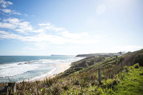 Stunning Waterfront Only 10 Minutes To Phillip Island - FREE EV UNIT 7kW For Electric Cars - Pet Friendly, Fireplace FREE WIFI Wine & Chocolates - Hobart Tourism 17
