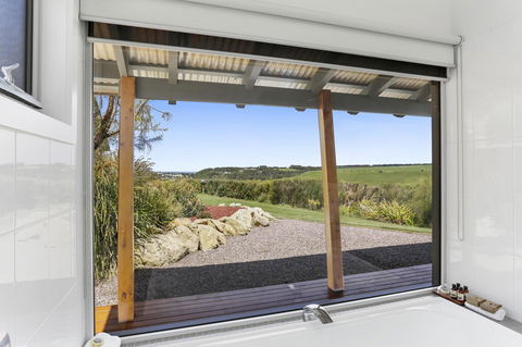 Anchors Port Campbell - Hobart Tourism 22