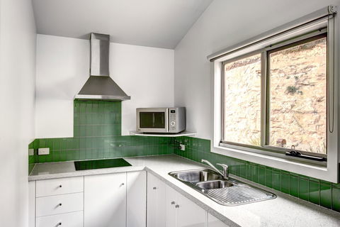 Anchors Port Campbell - Hobart Tourism 8