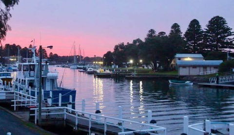 The Waterfront Apartment - Hobart Tourism 15