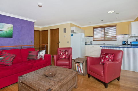 THE BOARDROOM ON BANKSIA - 11 Banksia Ave Bonny Hills - Tourism TAS 0