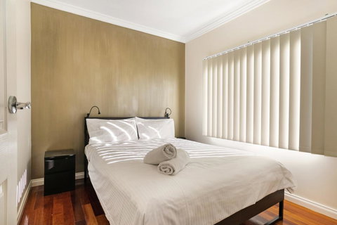 The Bud House - Tourism TAS 3