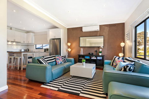 The Bud House - Tourism TAS 1