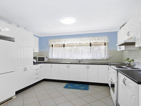 The Burra Break - 3 Minute Walk To Beach Access - Hobart Tourism 2