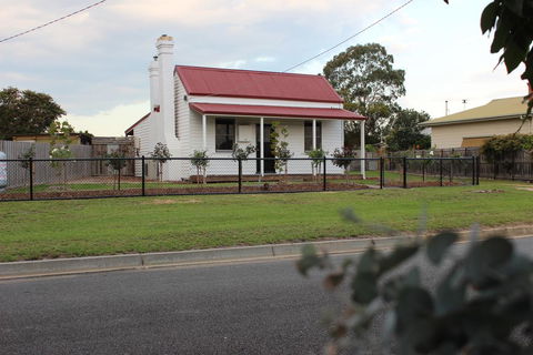 The Cottage - Hobart Tourism 0