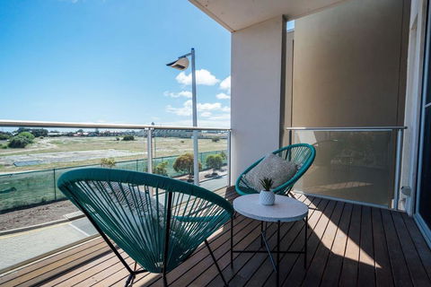 The Cove @ New Port-Pool - Spa - Sauna - Gym & More - Hobart Tourism 1