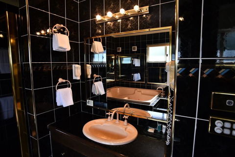 The Crossing Motel - Tourism TAS 2