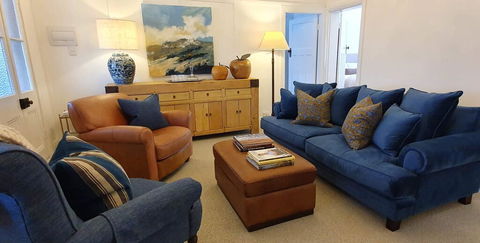 The Dewhurst - Sophisticated Entire CBD Apartment - Tourism TAS 0