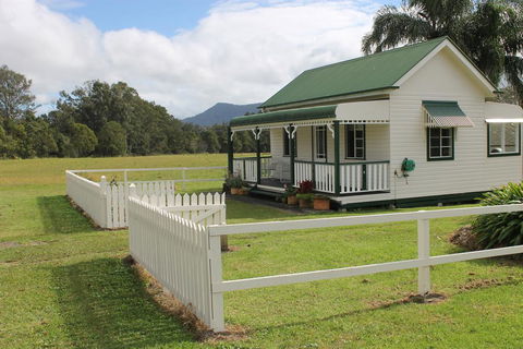 The Dollhouse Cottage - Tourism TAS 2