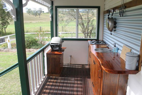 The Dollhouse Cottage - Tourism TAS 3