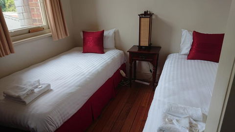 The Empire Hotel - Hobart Tourism 2
