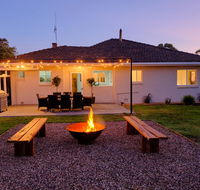 The Farmhouse. - Hobart Tourism
