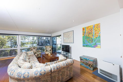 The Folly - Hobart Tourism 2