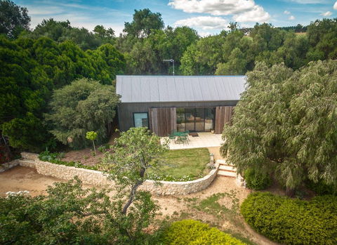 The Garden Cottage At The Olives - Hobart Tourism 0