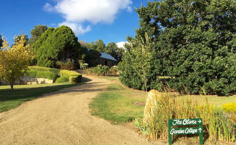 The Garden Cottage At The Olives - Hobart Tourism 1