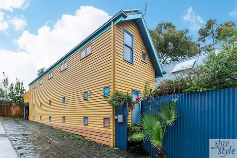 The Gatehouse - Light Filled Cottage In The Leafy Suburb Of Hawthorn - Hobart Tourism 3