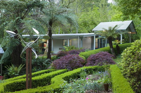 The Gallery B&B Olinda - Hobart Tourism 3