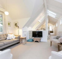 The Gatehouse - Light filled cottage in the leafy suburb of Hawthorn - Hobart Tourism