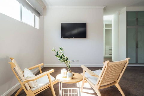 The Grand Oasis - Pool - Wifi - Mins From Beach - Hobart Tourism 3