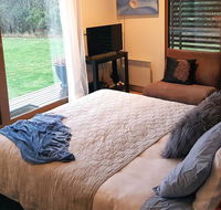 The Gurdies Room with Amazing Sunset Views - Hobart Tourism