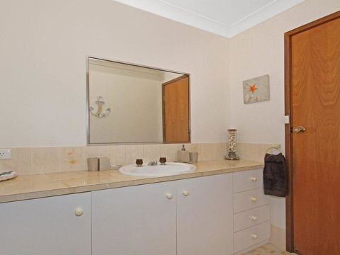 The Heights - Home Style Comforts - Hobart Tourism 3