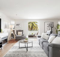 The Jetty Apartment by Ready Set Host - Tourism TAS