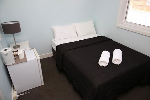The Lakes Hotel - Hobart Tourism 2