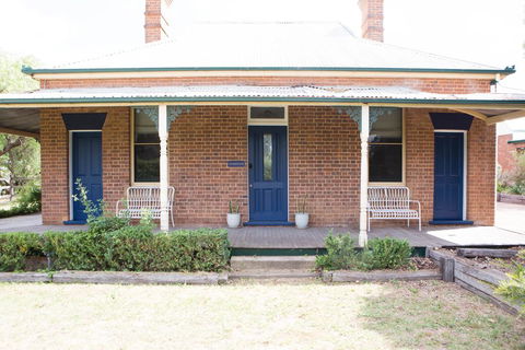 The Little Cooking School And Accommodation - Hobart Tourism 0