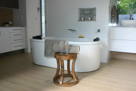 The Luxury Eco Rainforest Retreat - Hobart Tourism 2