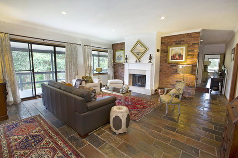 THE MAPLES - Tourism TAS 1