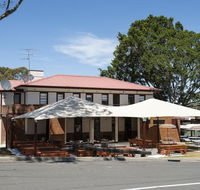 The Oaks Hotel - Hobart Tourism