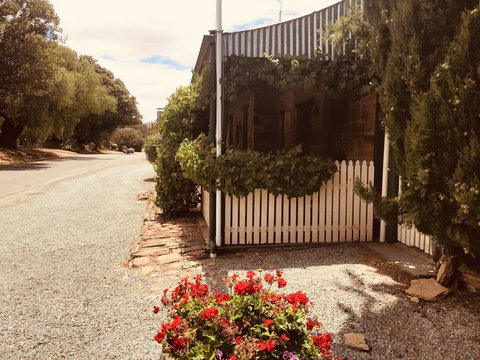 The Olde Devonshire House - Hobart Tourism 0