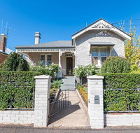 The Pearl on Prince  Stylish Cottage CBD Wifi