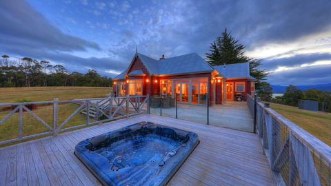 The Peninsula Experience - Hobart Tourism 1