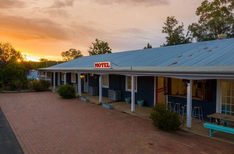 The Platypus Accommodation & Cafe - Hobart Tourism 1