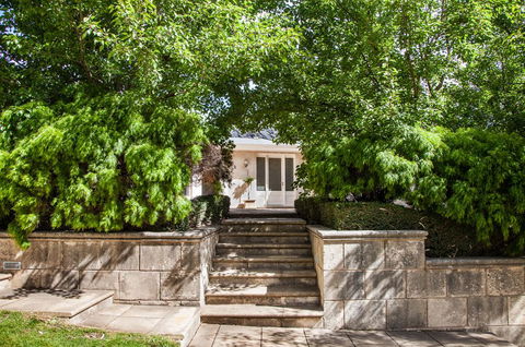 The Retreat At Stirling - Hobart Tourism 0