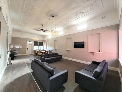The Royal Hotel - Hobart Tourism 2