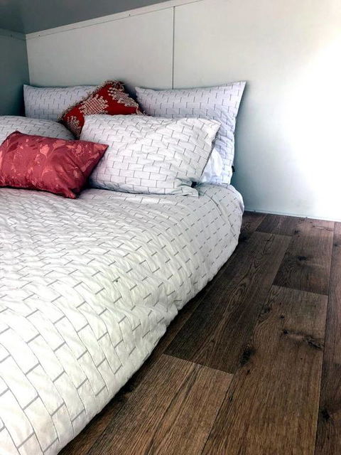 The Saddle Camp Tiny House, Braidwood - Hobart Tourism 3