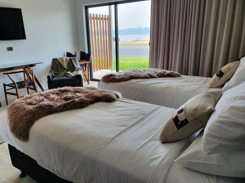 The Seabird - Hobart Tourism 1
