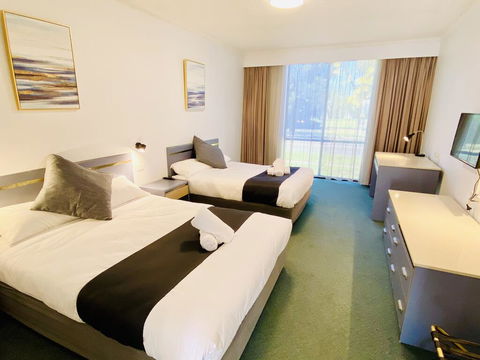 The Select Inn Penrith - Tourism TAS 1