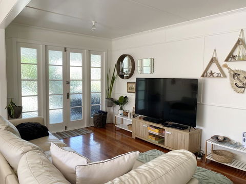 The Shack - Hobart Tourism 3