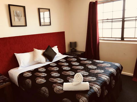 The Shamrock Hotel - Hobart Tourism 0