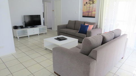 The Shores Holiday Apartments - Hobart Tourism 1