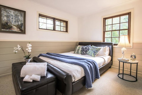 The Stone On The Hill - 3 Bedroom House - Tourism TAS 3