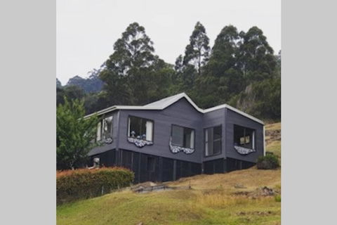 The Tin Dragon - Tourism TAS 0