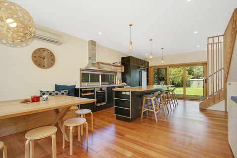 The Wooden House At 30 Delany - Tourism TAS 3